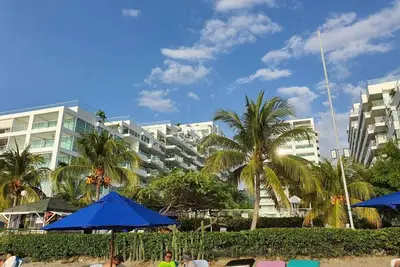 Image de Luxury apartment with private beach!