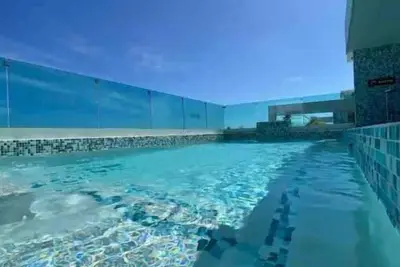 Image de Urban Oasis amazing View|Rooftop Pool|Gym @Julieta