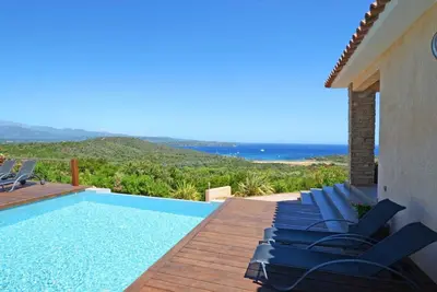 Image de 4 bedroom villa in porto-vecchio