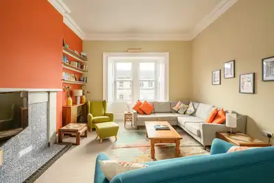 Image de 5-bedrooms 3-bathrooms Newington Apartment - Comfy & Spacious - Central Location