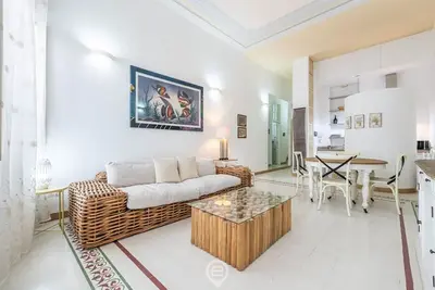 Image de Piazza Yenne Bliss