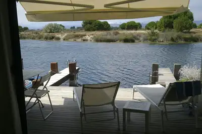 Image de Détente les pieds dans l'eau