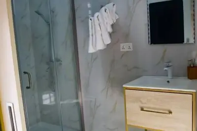 Image de Luxurious Unit In Martha's Place Ghana: #5
