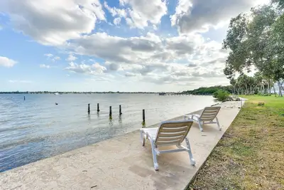 Image de Palmetto Home w/ Manatee River Access!