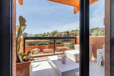 Image de Arenella Elegant Apartment x6 with Private Parking