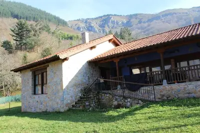 Image de Casa Trasgu Para 8 Personas en Tornín, Cangas de Onís