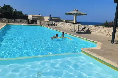Image de Apartment 100 m from the beach! Wonderful view to the sea, 3 beaches, quiet