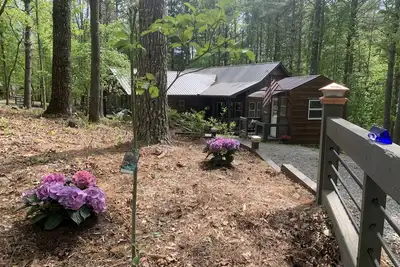 Image de Beat the summer heat at Woodside Cottage in the Blue Ridge Mtns of N. Ga.