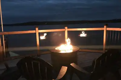 Image de Beautiful Lakefront Cottage on Mary Lake Huntsville, On