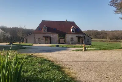 Image de Gîte Le Colombier – Hébergement de charme au cœur du Hameau des Damayots