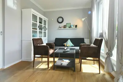 Image de Stylish vacation apartment with sunny balcony