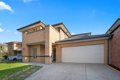 Image de Broadstone Pc 9-bed 5-bathroom Luxe Family House Double Storey