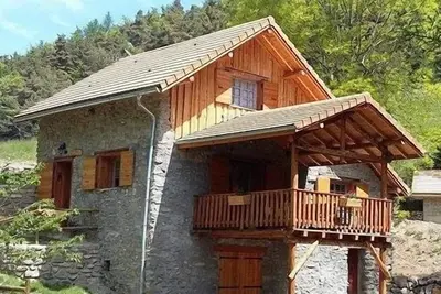 Image de Chalet de la rose 7063 route de la montagne avançon