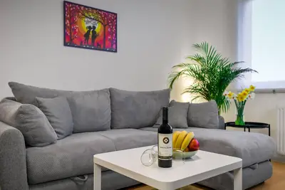 Family-sized modern apartment 2 minutes to the Arena Mall Zagreb