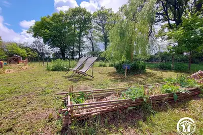 Image de Yourte de charme près de la nature, 27m², 2 adultes + enfants, cuisine et espaces communs partagés