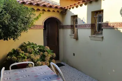Image de Maison de pêcheur pied dans l'eau sur la plage de Bonne Terrasse