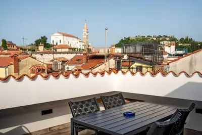 Image de Two Bedroom Duplex with Rooftop Terrace Blue Sky Piran