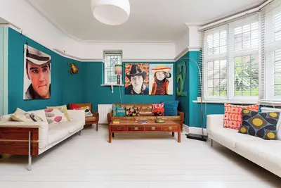 Image de Highgate High Notes, by Veeve