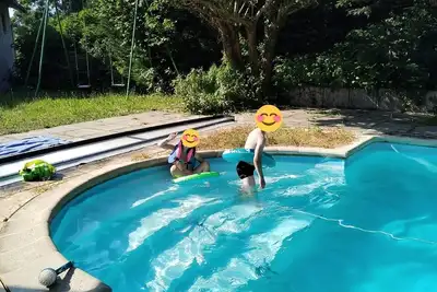 Image de maison de campagne avec piscine et jeux pour enfants - 40' stations grenobloises