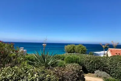 Mini-villa bord de mer vue mer et montagne marine de Sant Ambroggio Lumio