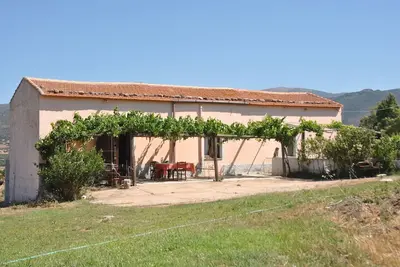 Image de Villa In The Countryside Lake View 15 Minutes From The Sea
