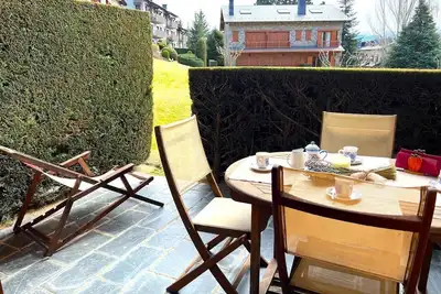 Image de LLivia Xll - Quatre Chambres Maison, Couchages 8