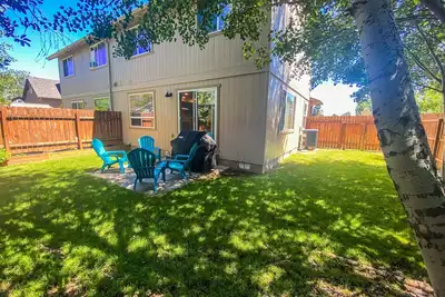 Image de Three Peaks Retreat - 3 Bedroom 2. 5 Bathroom Townhouse