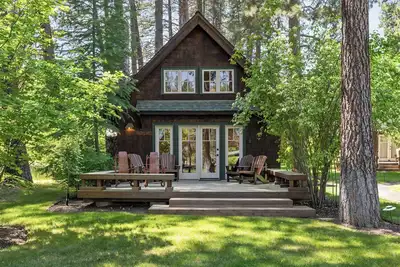 Image de Metolius River Resort Cabin 11 Luxurious cabin on the Metolius River & fireplace