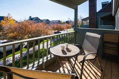 Image de Pine Rest - Escape to this beautiful condo A/C, pet friendly near downtown