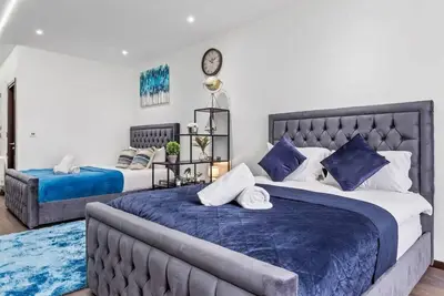 Image de Modern Spacious Sleeps 4 Studio Golders Green