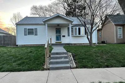 Image de Charming 3-bedroom house with WiFi, Ac and everything you need for a weekend.