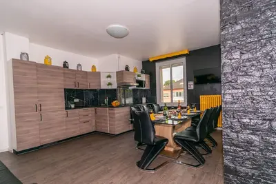 Image de Contemporary Chic Apartment