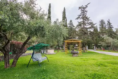 a  peaceful place to stay with beautiful garden