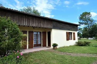 Image de Les ChĂŞnes - St-Julien-En-Born