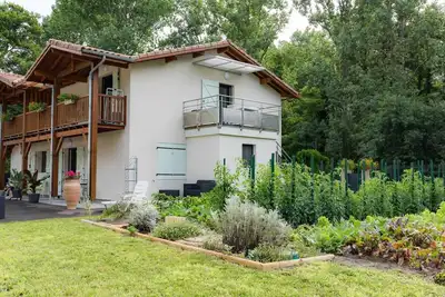Image de La Maison de mon grand-père, appt coté jardin