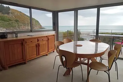 Image de Maison à 30 mètres du Gr34 et de la mer
