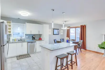 Image de Lovely Minneapolis Home Near Target Field!