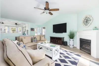 Image de Pet Friendly, Entire Home, Close to the Beach & Charleston