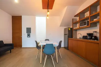 Image de Awesome Penthouse w/ Private Pool • Sak 305