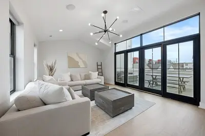 Image de This house is a 4 bedroom(s), 3 bathrooms, located in Columbus, Oh.