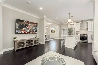 Image de This house is a 4 bedroom(s), 2. 5 bathrooms, located in Columbus, Oh.