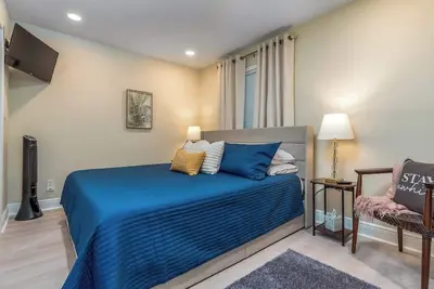 Image de Sleep 4 | King Bed | Golf Course