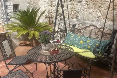 Image de Charmante maison de vacances au centre de Vence