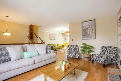 Image de Family Friendly, Game Room, King Bed, Deck&Grill