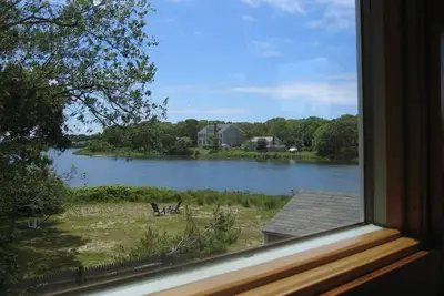 Cozy house-quick walk to beaches