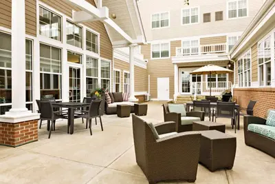 Tranquil 1br Suite, Steps from Newport's Charm!