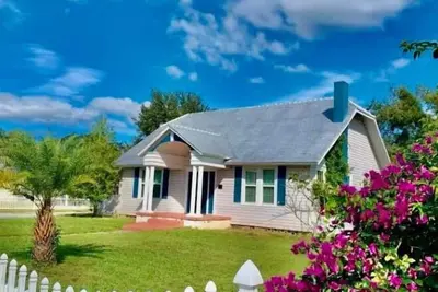 Image de Charming Sebring Historic Registry Home Near Circle and Across from Lake Jackson
