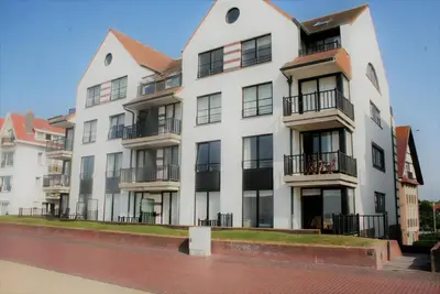 Image de Sunrise C1 - Appartement confortable de 2 chambres à coucher avec vue sur la mer et terrasse orientée au sud.