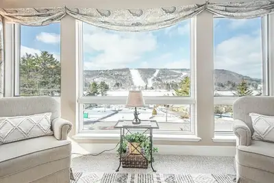 Image de Lake & Slope Views, Steps away to Restaurants, go carts, ropes course, mini golf