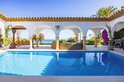 Beautiful Marbella Beach Front Villa